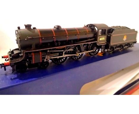 Bachmann Class B1, refinished to 61375, Black, Early Crest, in very good condition, box poor. P&amp;P Group 1 (£14+VAT for th