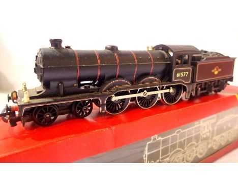 Hornby B12 Class, refinished, Black, Late Crest, 61577, detailed, in very good condition, box poor. P&amp;P Group 1 (£14+VAT 