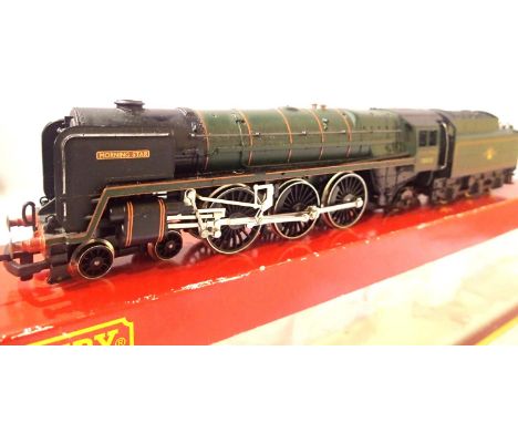 Hornby Britannia Class, 70021 Morning Star, Green, Late Crest, in very good condition, wrong box. P&amp;P Group 1 (£14+VAT fo