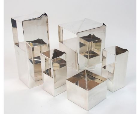 A Henri Bouilhet for Christofle, France 'Geometrie' silver plated teaservice circa 1970, each piece of square section compris