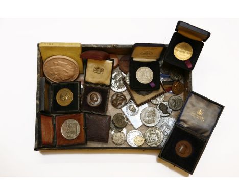 A collection of commemorative and portrait medallions, to include a Queen Victoria golden jubilee medal, a Royal Dublin Socie