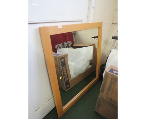 MODERN RECTANGULAR WALL MIRROR IN LIGHT WOOD EFFECT FRAME *