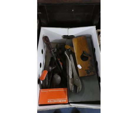 A Box Containing Various Vintage Tools Including Record No. 5 Plane in Original Box 
