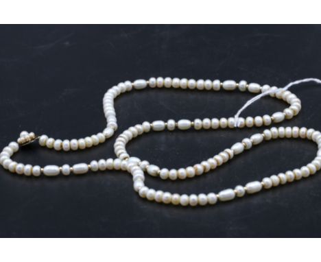 9CT Gold Pearl Necklace - Weight 44g