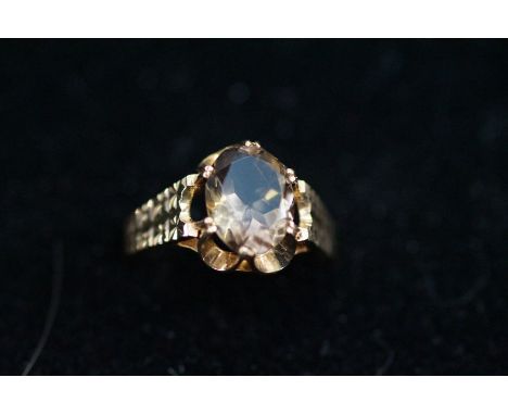 9ct Gold ring set with smokey quarts Size O