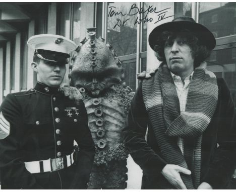 Tom Baker signed 10x8 colour photo. Baker (born 20 January 1934) is an English actor and writer. He is well known for his por