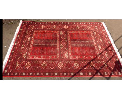 Royal Keshan by Prado Belgium Hatchlou wool carpet 300cm x 200cm We are unable to do condition reports for this sale.