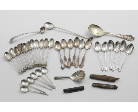 MISCELLANEOUS SMALL FLATWARE &amp; CUTLERY:- A set of twelve George V seal top tea spoons, by Mappin &amp; Webb, Sheffield 19