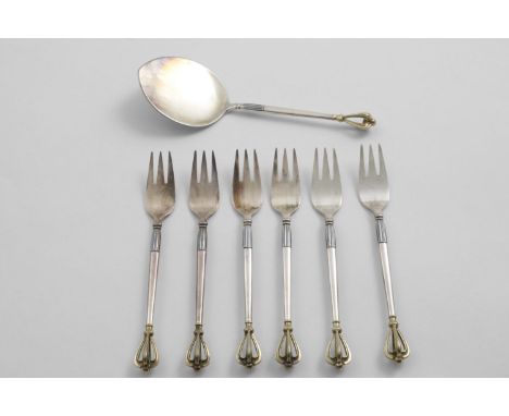 A 20TH CENTURY DANISH SET OF SIX CAKE FORKS &amp; MATCHING SLICE with openwork, gilt finials, by W k&amp; S. Sorensen, late 2