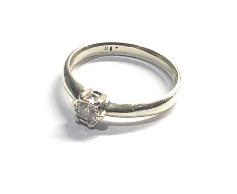 9ct White gold diamond solitaire ring weight 1.8g