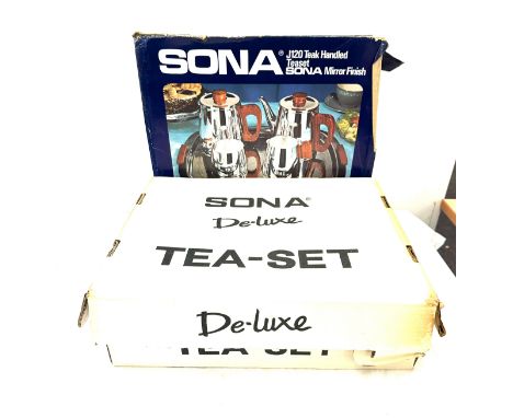Vintage Boxed Sona teak handled tea service 