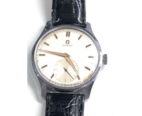 Vintage gents Omega wristwatch working but no warranty given 
