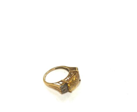 9ct gold gemstone &amp; diamond ring weight 4.4g