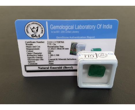 CERTIFIED LOOSE NATURAL EMERALDthe rectangular step cut gemstone weighing 7.75cts, with GLI Gemstone Authentication Report 
