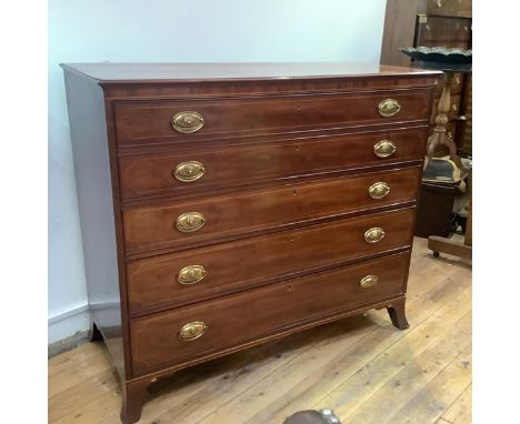 A George IV mahogany and boxwood-lined chest of drawers, of five long graduated drawers, raised on splayed bracket feet. 110c