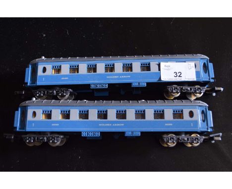 Two Lima 00 gauge Golden Arrow carriages, unboxed