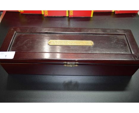 Hornby Railways hardwood and foam lined case for an engine and tender
