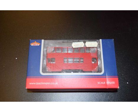 Bachmann Branch Line tramcar red and Bachmann Branch Line brake van rail freight red and grey, both boxed (2)