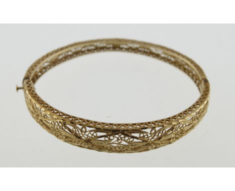 A 9ct H/M bangle, approx 11.5gms