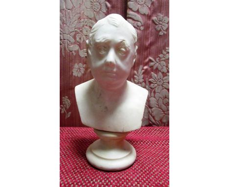 Small C19th white marble portrait bust of a Gentleman, on socle, H22cm 