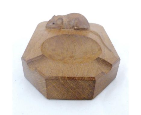 Workshop of Robert 'Mouseman' Thompson of Kilburn Oak ashtray, bearing carved trademark mouse, 2cm x 11cm.