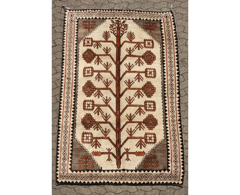 Ghashgai, Iran, Lebensbaum, ca. 2.58 x 1.60 m