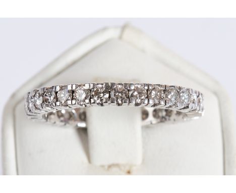 Memoire-Ring, WG 585, 29 Diamanten zus. ca. 1.16 ct., Brillantschliff, 3.51 g, RM 19,25