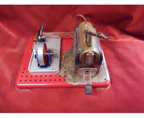 Vintage Mamod SE1 steam engine. Working condition, but missing safety valve. Needs a little TLC