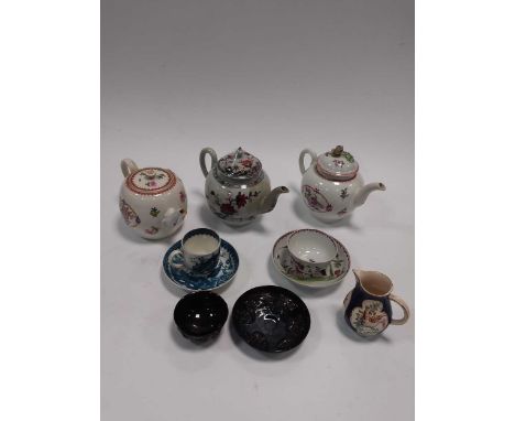 A collection of English porcelain to include a Worcester mug, Caughley 'fisherman' pattern blue and white coffee cup and sauc