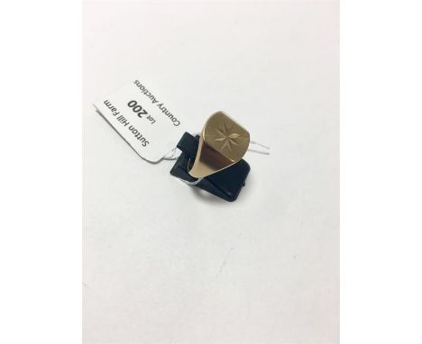 9ct Gold gents ring hallmarked 375 weight 4.9g 