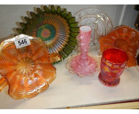 Six pieces of vintage glass including carnival glass bowls.