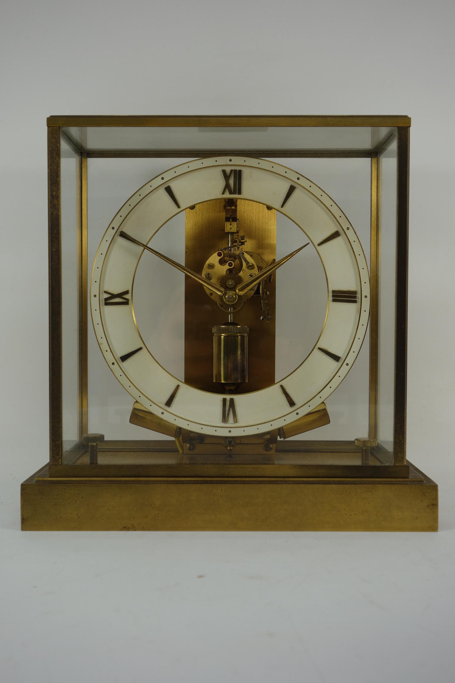 Junghans ATO mid 20th century electro clock, W22cm