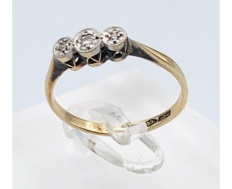 9ct Gold and platinum ladies diamond ring Size - O/PWeight - 1.60g