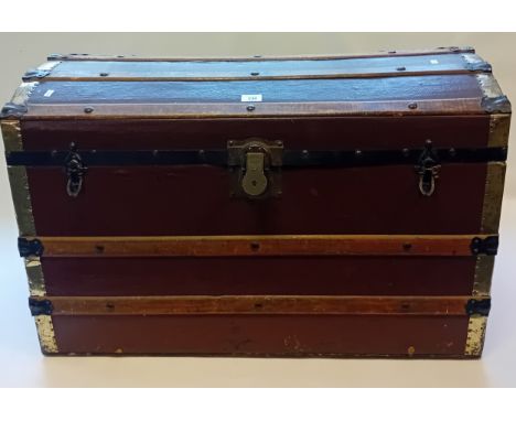 Vintage Dome Topped Steamer Trunk[52x90cm]