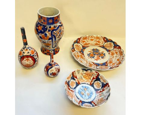 A mixed lot of Japanese Porcelain to include an Imari plate, Imari bottle vases, vase and bowl.