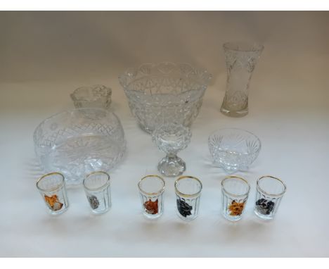 Collection of crystal to include Victoran Glass Salt Dish, Cut Crystal large Bowl, Tulip Vase, Vintage dog shot glasses etc