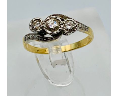 9ct gold ladies diamond ring Weight - 2.42gSize - K