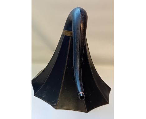 Original Thomas A. Edison 10 Panel Cygnet Horn