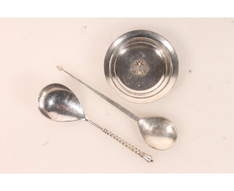 Arts and Crafts style planished silver spoon, WS over RS London 1932, Robert Edgar Stone silver caddy spoon and a Hamilton an