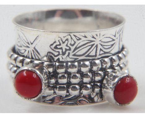Large 925 silver stone set swivel ring, size V. UK P&amp;P Group 0 (£6+VAT for the first lot and £1+VAT for subsequent lots)