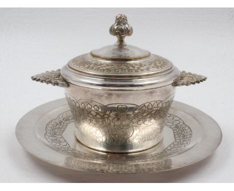 French white metal porringer on stand. UK P&amp;P Group 1 (£16+VAT for the first lot and £2+VAT for subsequent lots) 