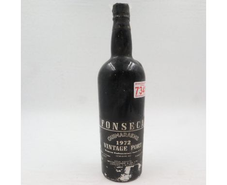Bottle of 1972 Fonseca vintage port. UK P&amp;P Group 2 (£20+VAT for the first lot and £4+VAT for subsequent lots) 