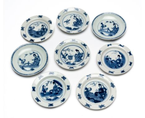 SIX SMALL MATCHED CHINESE BLUE AND WHITE DISHES, KANGXI PERIOD (1662-1722) each painted to the interior with a medallion encl