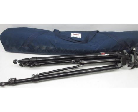 Bogen 3236 heavy duty photography tripod, with carry bag
