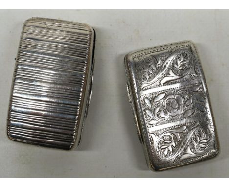 George III silver snuff box in concave rectangular form with reeded decoration throughout, vacant cartouche and gilt interior