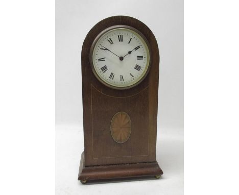 Duverdry &amp; Bloquel, 20th Century 8 day inlaid mahogany mantle timepiece, central shell motif with boxwood stringing, whit