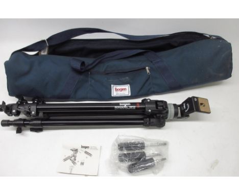 Bogen 3211 heavy duty photography tripod, with carry case