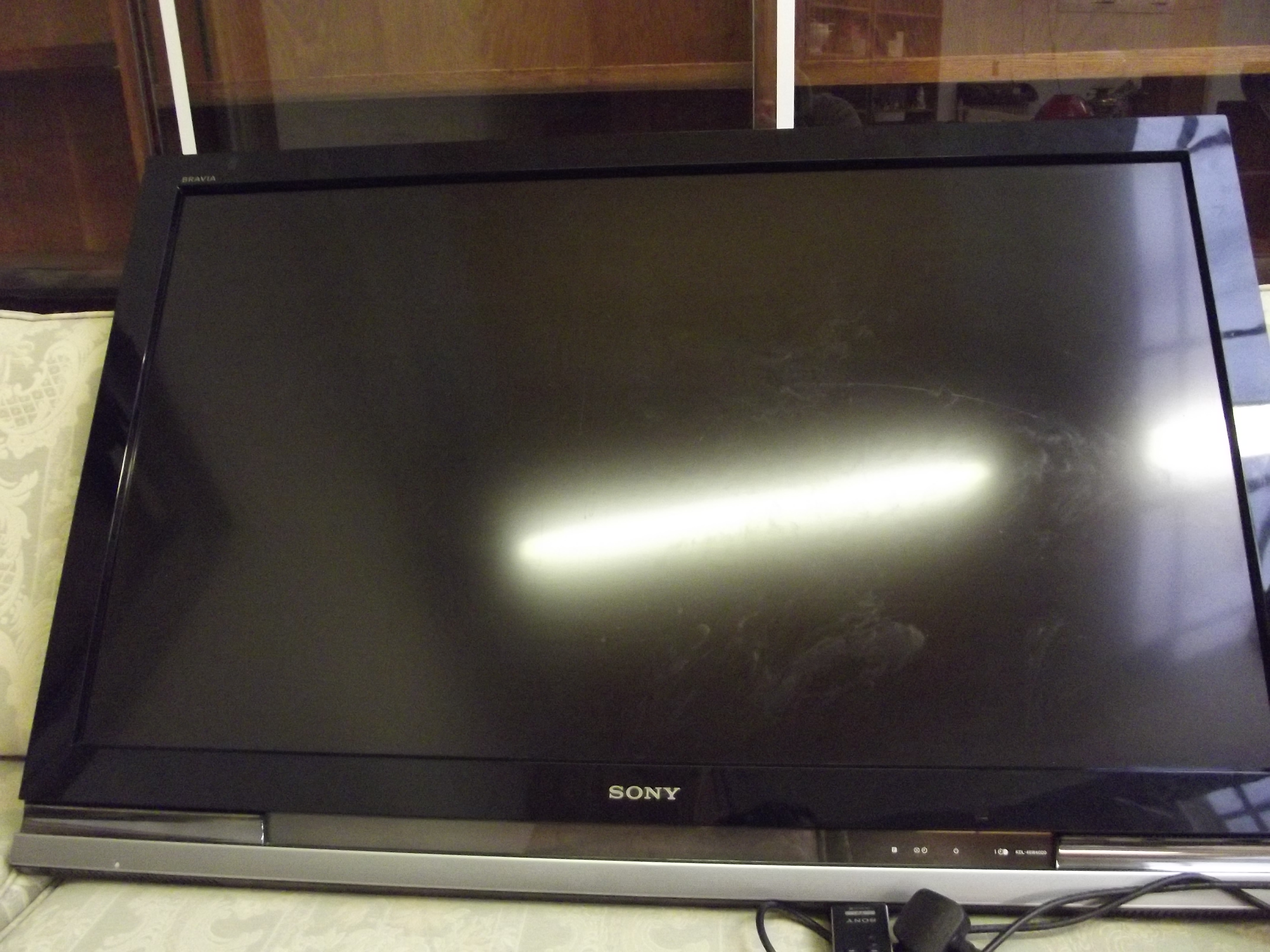 Sony Bravia 46" wall mounting TV