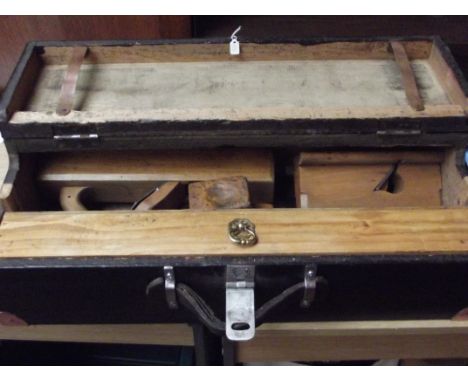 Vintage wooden case and content