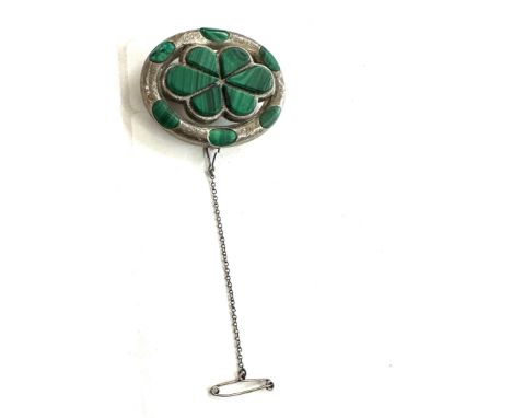 Scottish silver brooch set with malachite Cerca 1870 